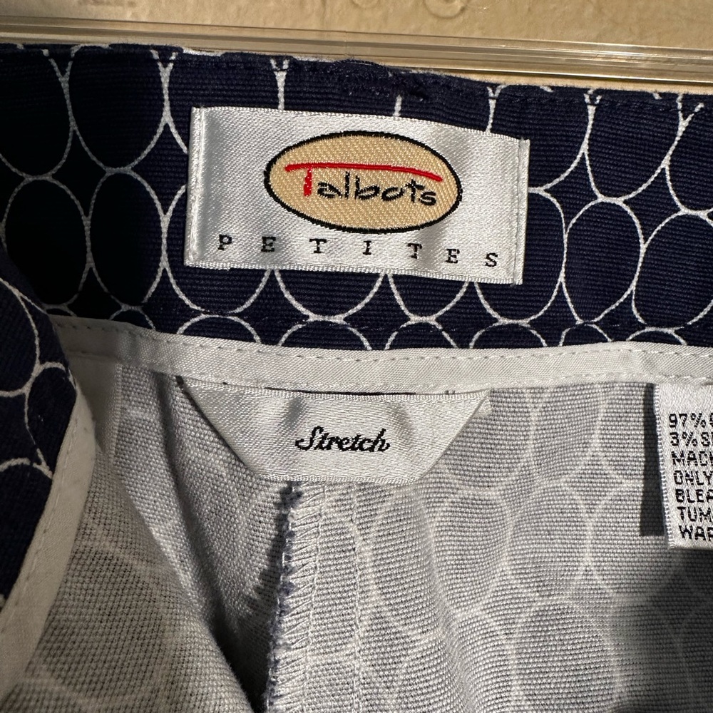 Chic Talbot’s Navy Oval Patterned Capris Pants-Si… - image 6